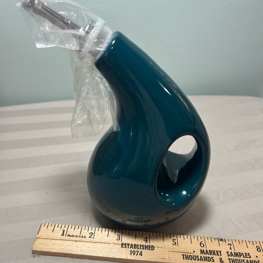 New Rachel Ray EVOO Ceramic Dispenser - Picture 4 of 5